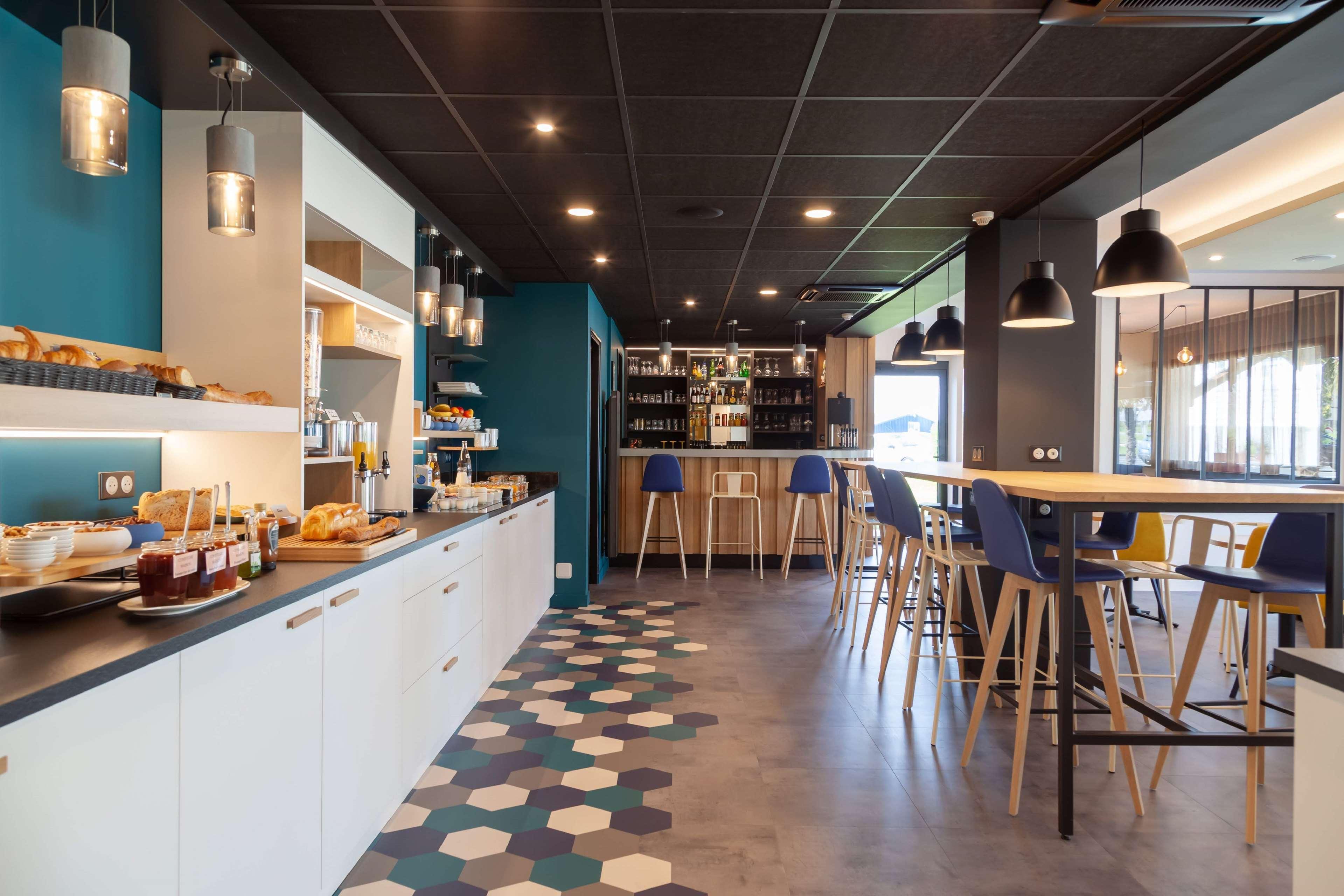 Kyriad Niort-Espace Mendesfrance Luaran gambar